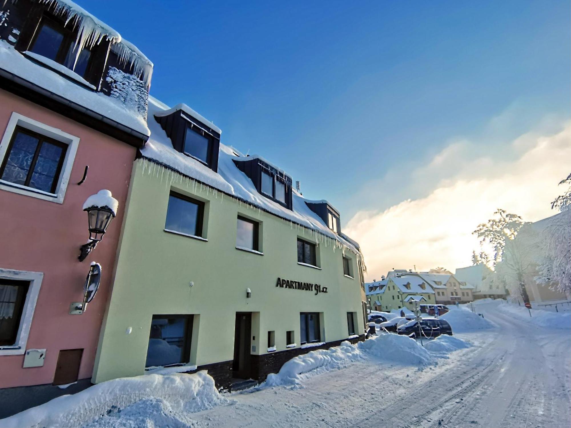 Apartmany 91 Bozi Dar Luaran gambar
