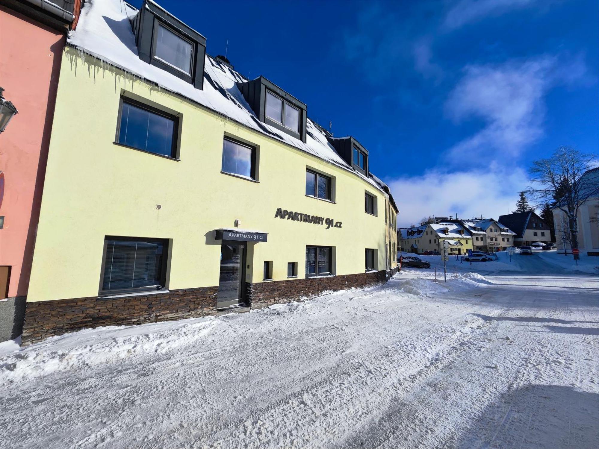 Apartmany 91 Bozi Dar Luaran gambar